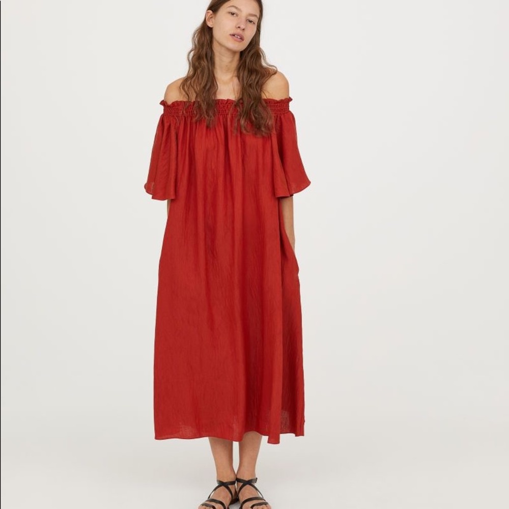 H&M Off the Shoulder maxi with pockets
